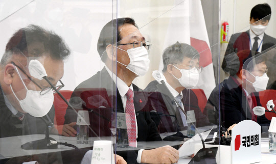 주호영 국민의힘 원내대표가 2일 국회에서 임성근 판사 탄핵 관련 전문가 간담회에서 발언하고 있다. 연합뉴스